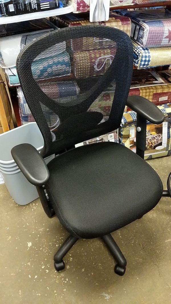 Carder Mesh Office Chair Black 24115 Cc For Sale In Columbus In Offerup