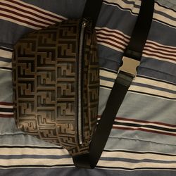 Fendi FF Leather Bumbag Fanny Pack Men Women 