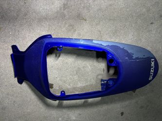 2007 SUZUKI GXSR 600 REAR MIDDLE SECTION TAIL FAIRING