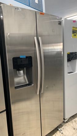 Samsung Side By Side Fridge In Stainless Steel !
