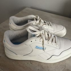 Retro Reeboks 