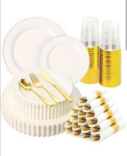 Cheerserve 350pcs Plastic Dinnerware Set Ivory 50 Guests for Wedding
Fancy Beaded Plastic Plates Include 100 Elegant Plastic Plates,50 Cups and 50 Pre