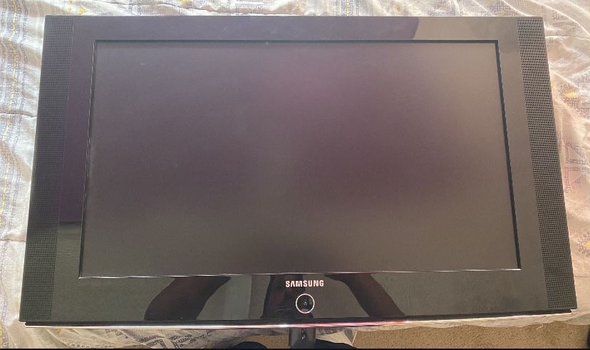 32” Samsung Smart Tv