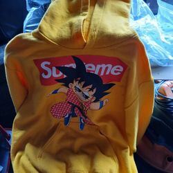 Supreme DRAGONball Z Sweatshirt SMALL