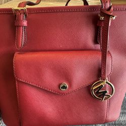Michael Kors Jet Set Medium Leather Pocket Tote Bag in Red