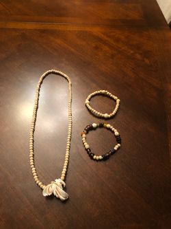 Beads necklace & 2 Bracelets
