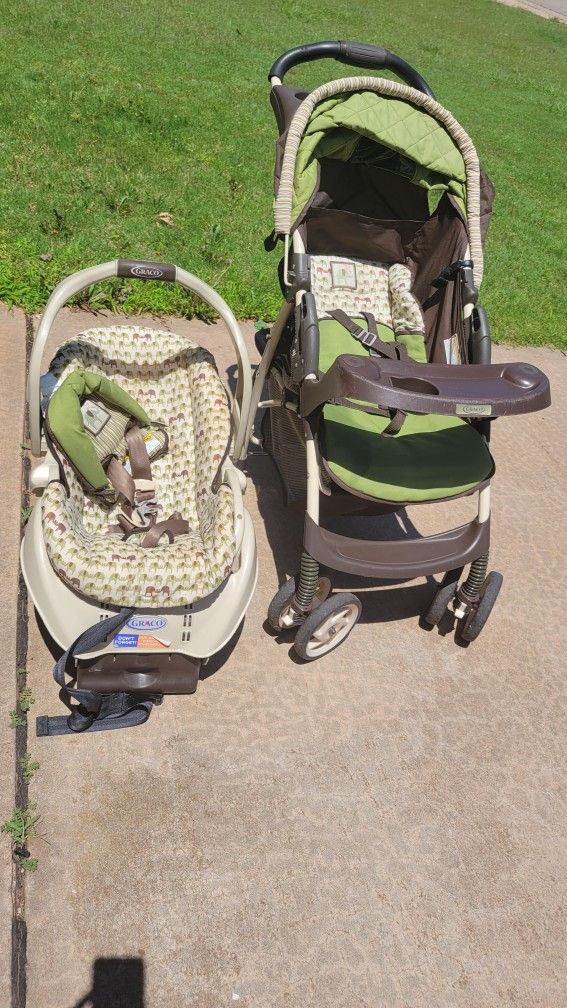 Graco Strooler And Carseat Combo