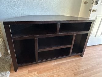 TV Stand / Corner Shelf