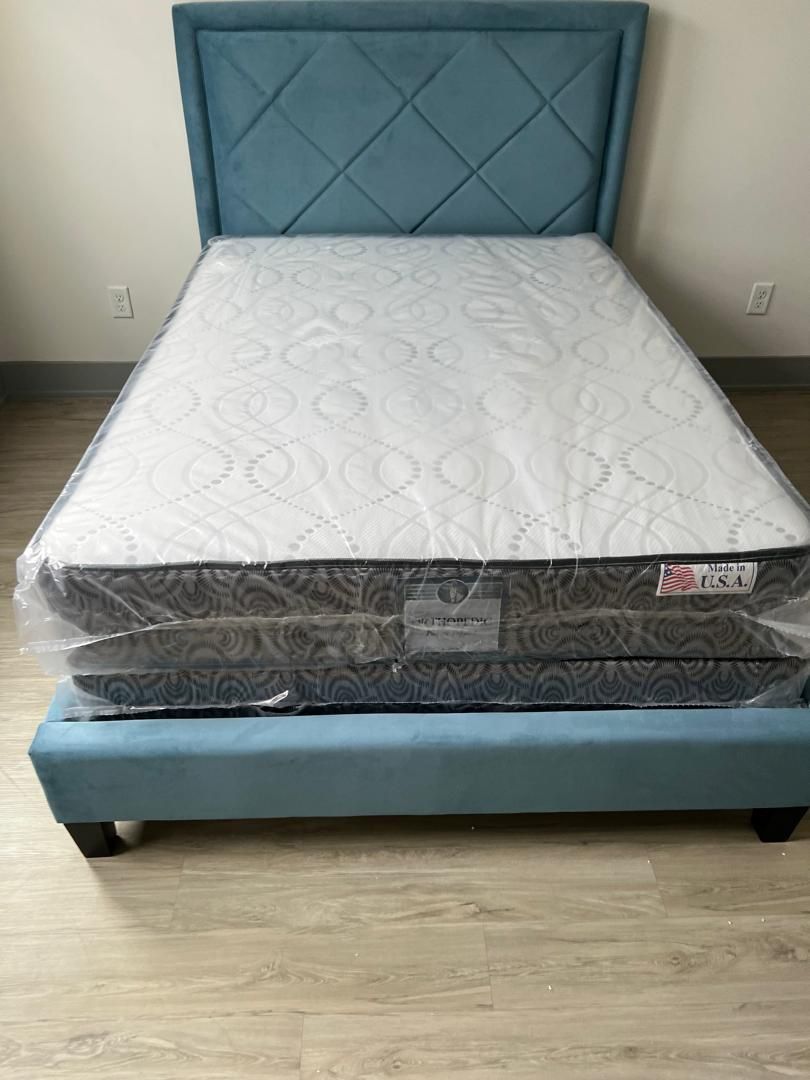 NEW MATTRESS FULL SIZE WITH BOX SPRING