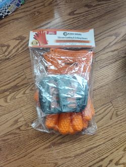 Ezee Grips Cooking & Grilling Gloves Brand New 