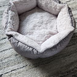 Brand New Cat Bed!