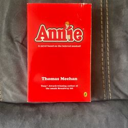 New Annie A Novel Based On The Musical By Thomas Meehan Softcover Book 