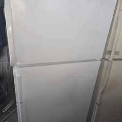 Magic Chef Fridge Apt Size 30 By 66 High 