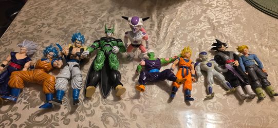Dragon Ball Z Action Figure Lot