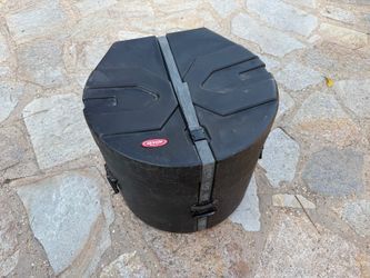 SKB Hard Drive Carry Bass Drum Case 22x18 $150 D- PICKUP ONLY SAN DIEGO NORTH
