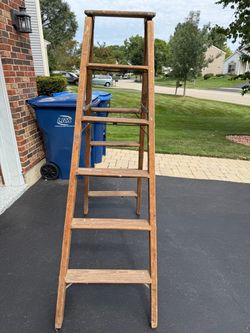 Wooden A-Frame Step Ladder