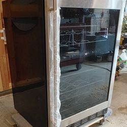 MAGIC CHEF BEVERAGE COOLER