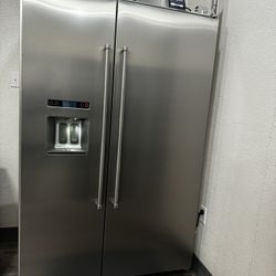 Kitchen Aid Commercial Fridge Stainless