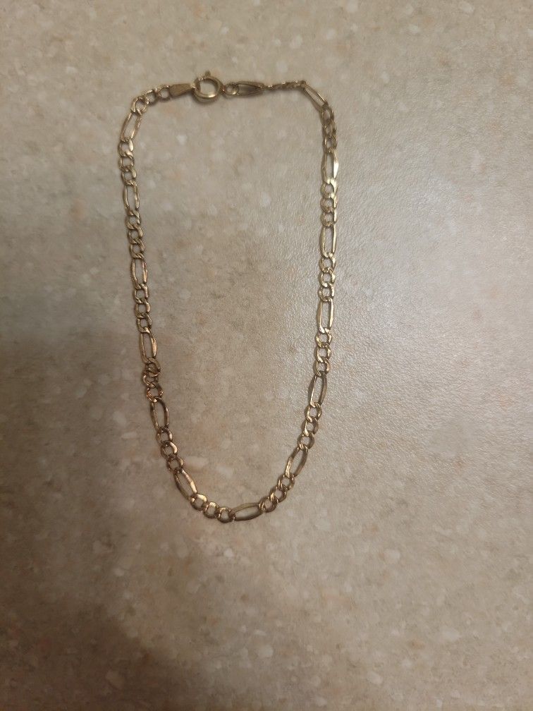 14 K Gold Bracelet.  Weight Is 1 Gram