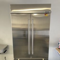 Kitchen Aid 42” Built In Refrigerator 🥶🥶🥶🥶