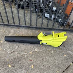 RYOBI 40V 120 MPH 550 CFM Cordless Battery Leaf Blower (Tool Only)