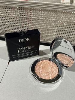 Dior  Forever Glow Luminizer