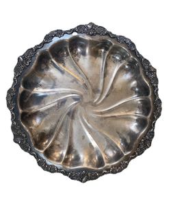 Baroque Wallace Silver Plate Trays Serving Platter Round swirl 16" 230
