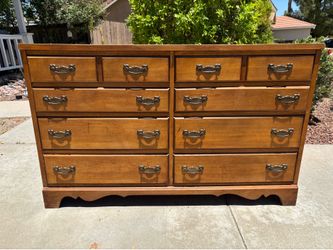 Mid Century Modern Solid Wood Antique 8 Drawer Dresser Chest of Drawers Furniture