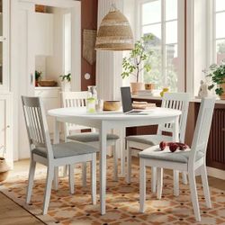 IKEA White, Round Kitchen Table W/ 4 Chairs