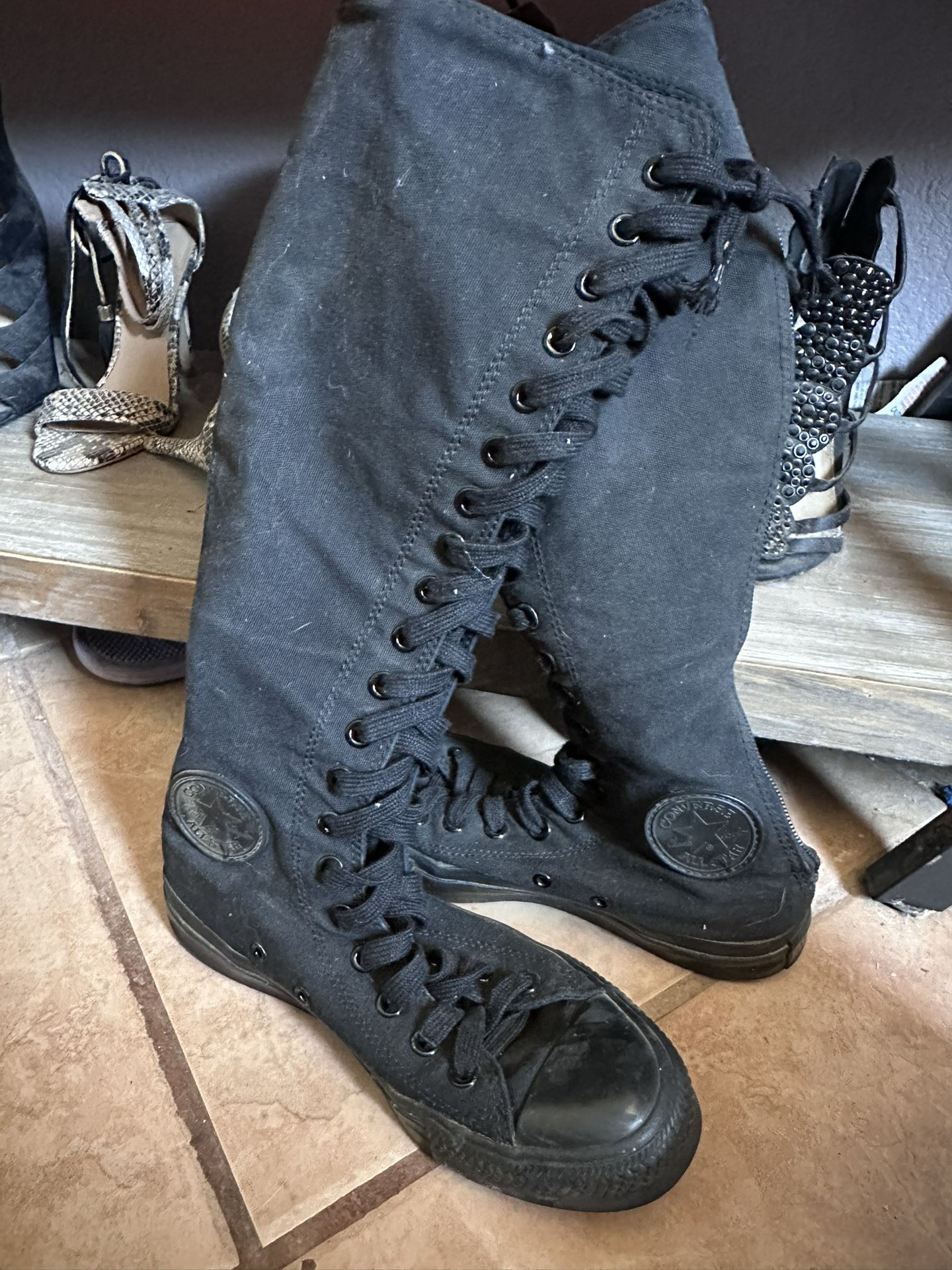 Converse
