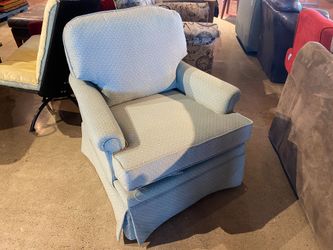 Comfortable Traditional Armchair