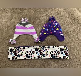 Girls winter beanie & scarf lot size LG/XL