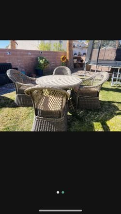 Patio Table with 4 Chairs