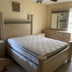 Elegant 5-Piece Traditional Bedroom Set – Queen Size