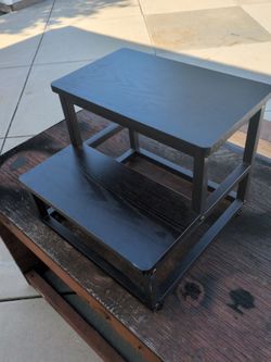 2 step for getting on massage table or tattoo table
