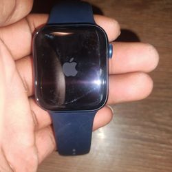 Apple Watch 6 (With Charger)