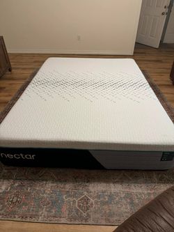 🛏️ CALIFORNIA KING nectar Premier Hybrid Mattress - Like New 