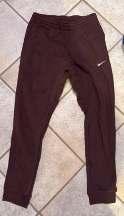 8 Pairs of Men’s Nike Pants