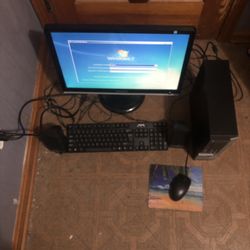Home Desktop Computer 