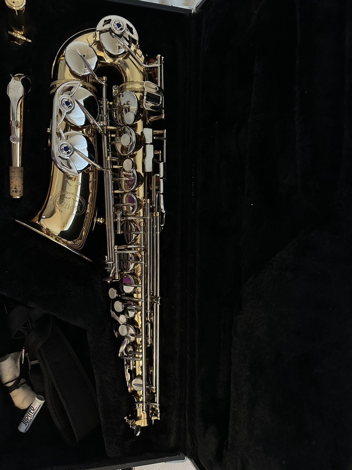 Jupiter Saxophone JAS-(contact info removed)-2012
