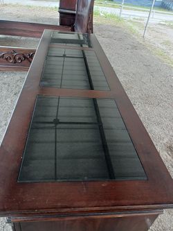 King Sleigh Bedroom Set By American Signature Furniture