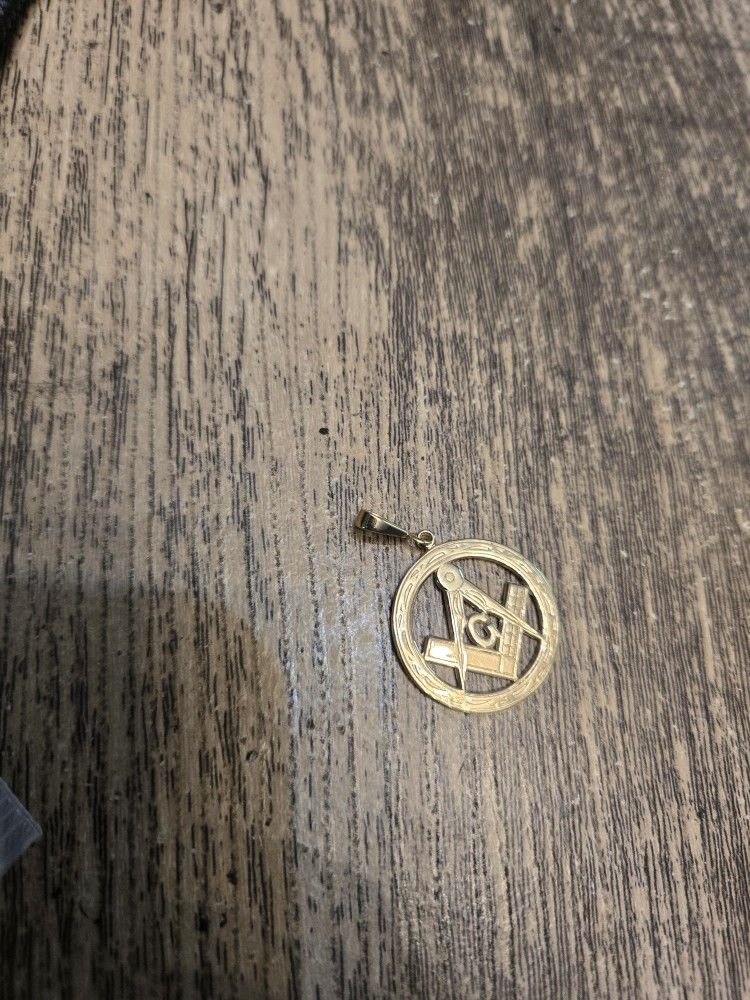 10K(Carat CT) Gold Pendant MASONIC SIGN