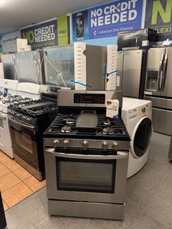LG 5.4 Cu.Ft. Freestanding Gas Range with 5 Burner