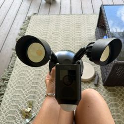 Outdoor Ring Floodlight Camera 