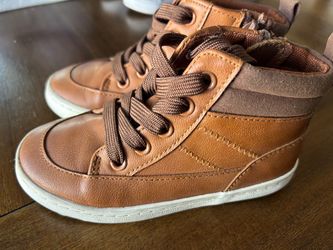 Toddler Brown High-Top Sneaker Boots size 9c