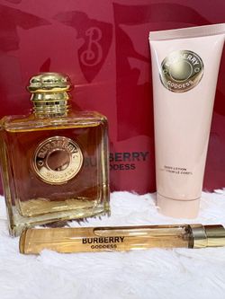 Burberry Goddess Perfume Set