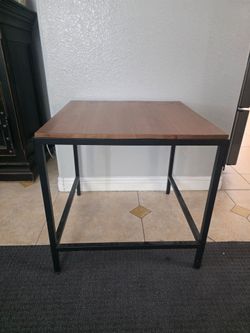End table