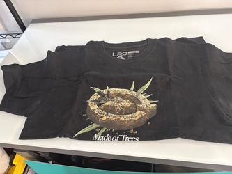 Large lrg tshirt