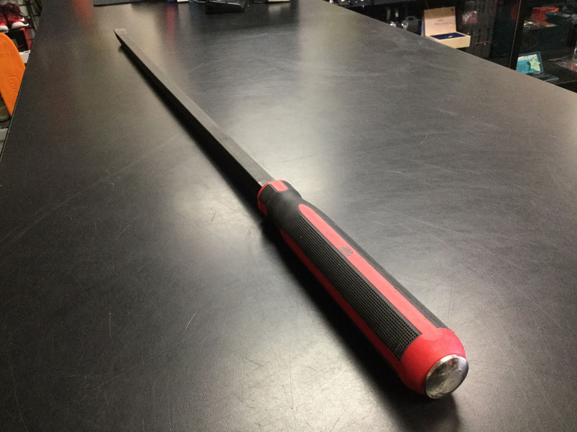 Mac Tools Comfort Handle Curved Head Pry Bar 42” CPB42R
