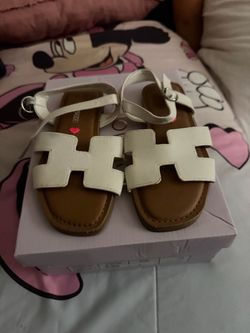 Cute sandles